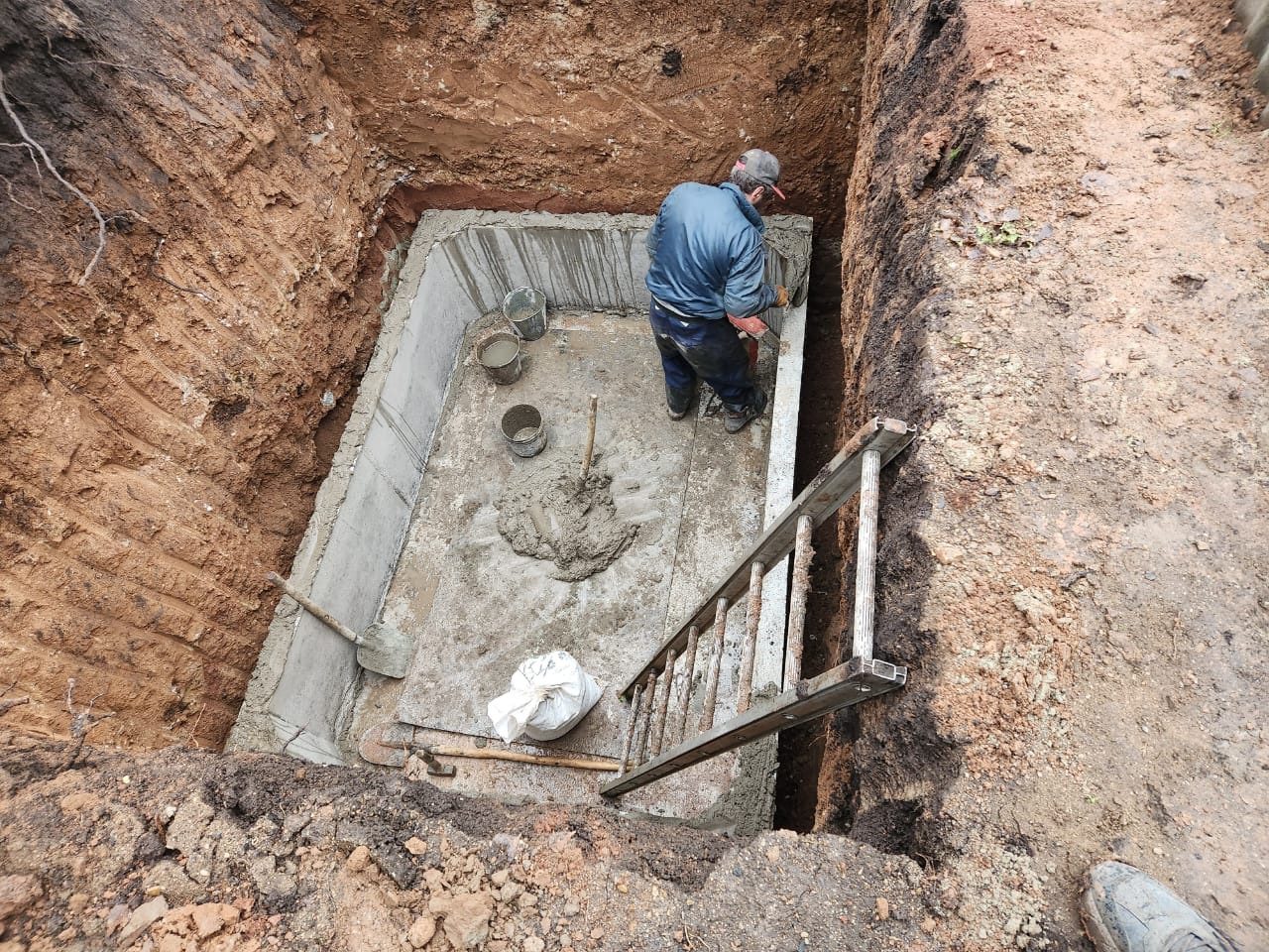 Погреб с верхним спуском